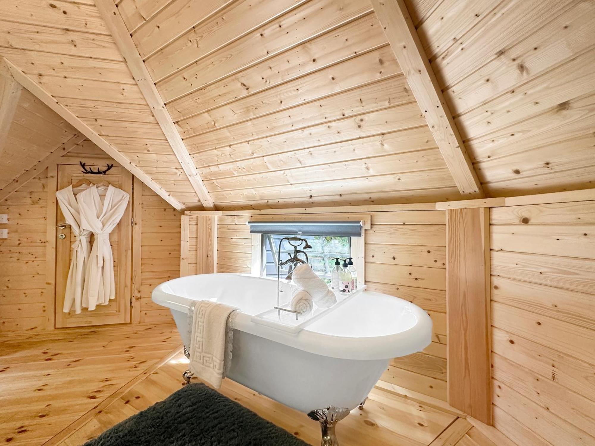 Aos Si Lodges バラチェリッシュ エクステリア 写真